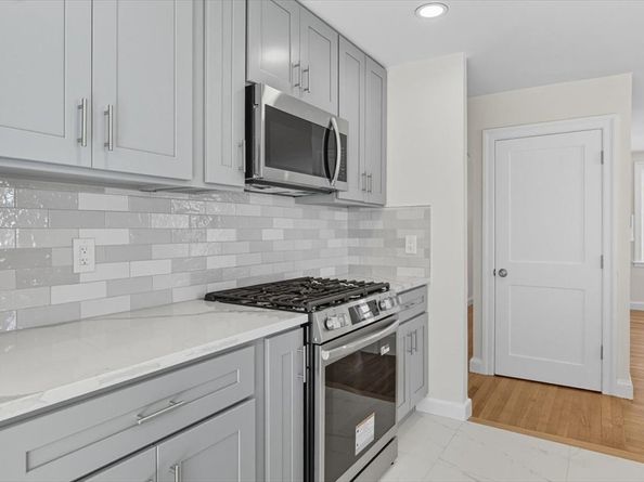 9 Crestway Rd, Boston MA 02128