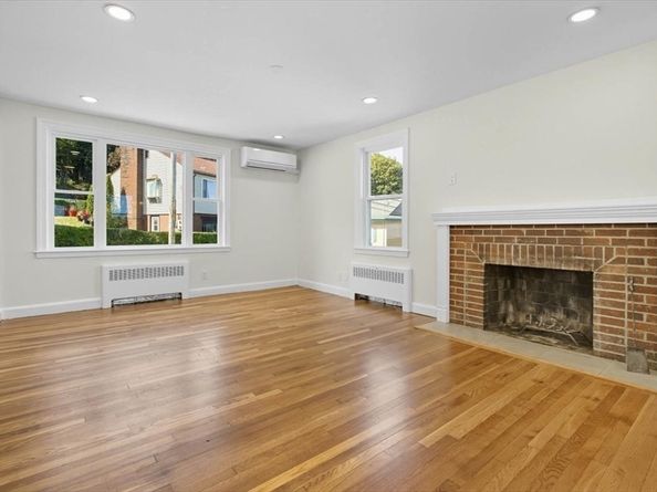 9 Crestway Rd, Boston MA 02128