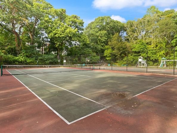 6 Chapel Hill Dr 9, Plymouth MA 02360