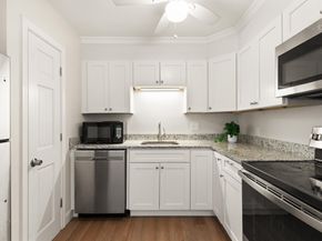 6 Chapel Hill Dr 9, Plymouth MA 02360