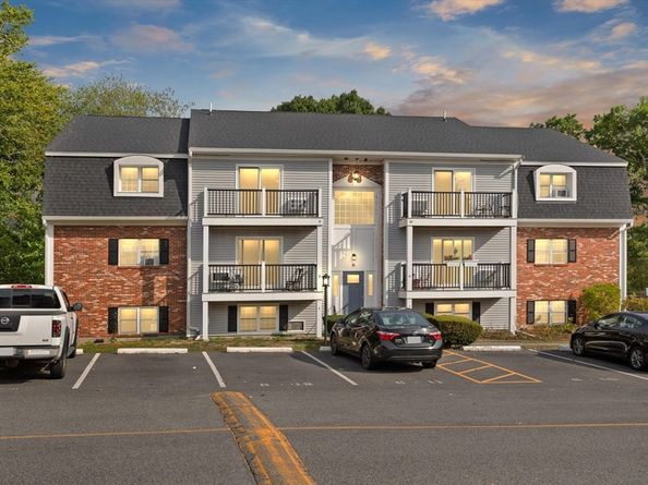 6 Chapel Hill Dr 9, Plymouth MA 02360