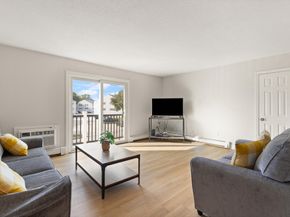 6 Chapel Hill Dr 9, Plymouth MA 02360