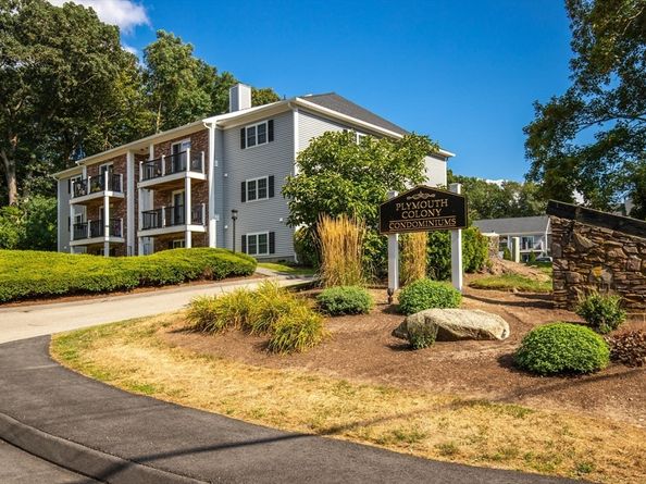 6 Chapel Hill Dr 9, Plymouth MA 02360