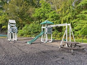 6 Chapel Hill Dr 9, Plymouth MA 02360