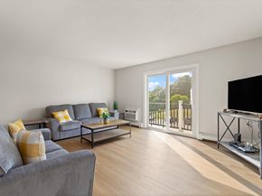 6 Chapel Hill Dr 9, Plymouth MA 02360