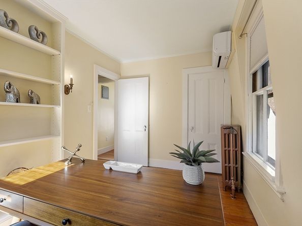 34 Day St, Somerville MA 02144