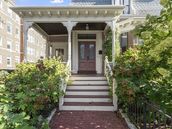 34 Day St, Somerville MA 02144