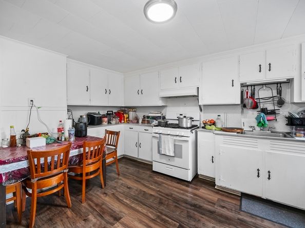 125 Putnam St, Boston MA 02128