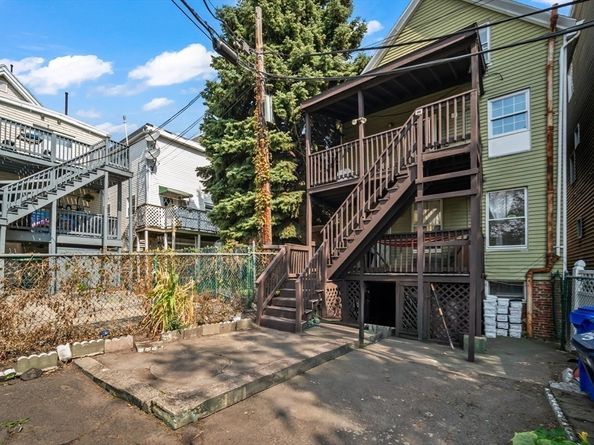 125 Putnam St, Boston MA 02128