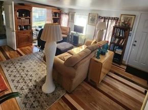75 Dale Ave, Leominster MA 01453