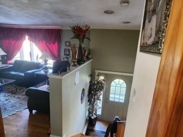 75 Dale Ave, Leominster MA 01453
