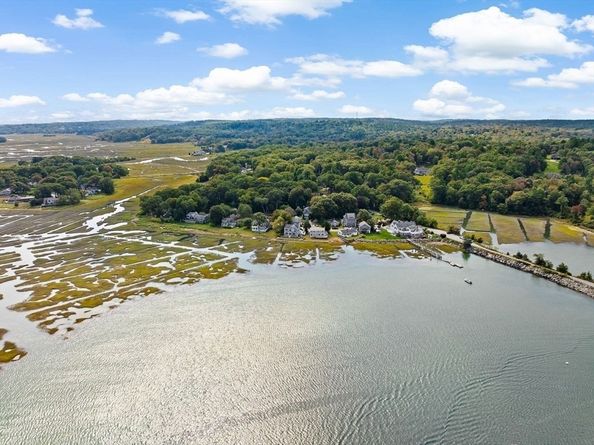 26 Damons Point Circle, Marshfield MA 02050