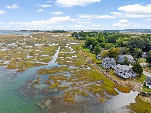 26 Damons Point Circle, Marshfield MA 02050