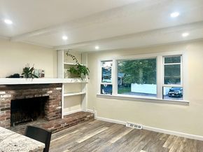 50 Main St, Medway MA 02053