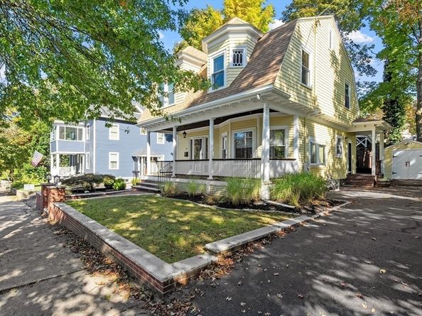 61 Lowell St, Reading MA 01867