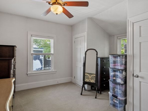 61 Lowell St, Reading MA 01867