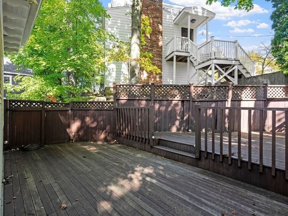 61 Lowell St, Reading MA 01867