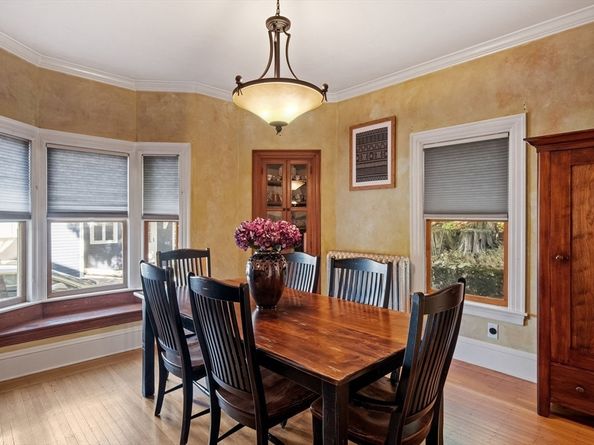 61 Lowell St, Reading MA 01867