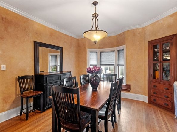 61 Lowell St, Reading MA 01867