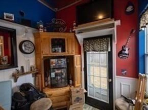 664 Stafford, Leicester MA 01542