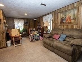 664 Stafford, Leicester MA 01542