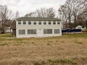 664 Stafford, Leicester MA 01542