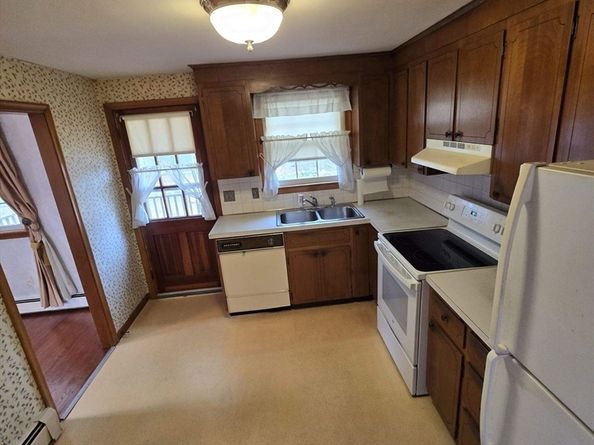 116 Alandale Ave, Brockton MA 02301