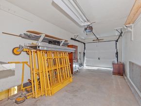 71 Hurd St, Fitchburg MA 01420