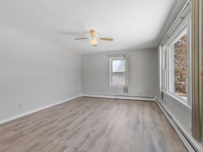 71 Hurd St, Fitchburg MA 01420