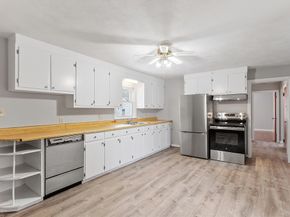 71 Hurd St, Fitchburg MA 01420