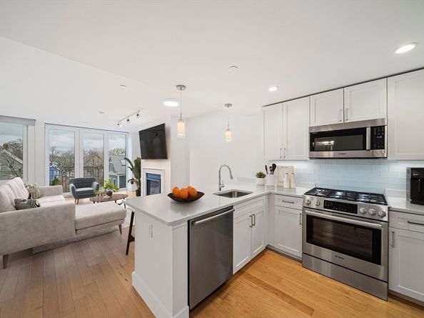 7 Beech St 319, Cambridge MA 02140