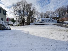 18 Lincoln Ave, Millbury MA 01527