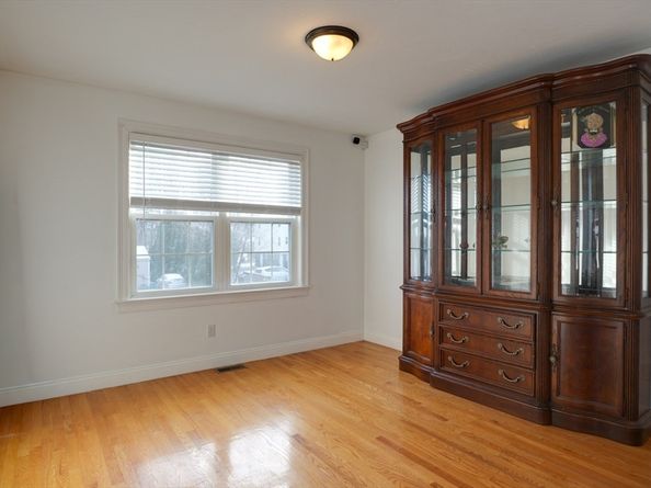 18 Lincoln Ave, Millbury MA 01527