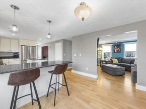 19 Leonard St, Lakeville MA 02347