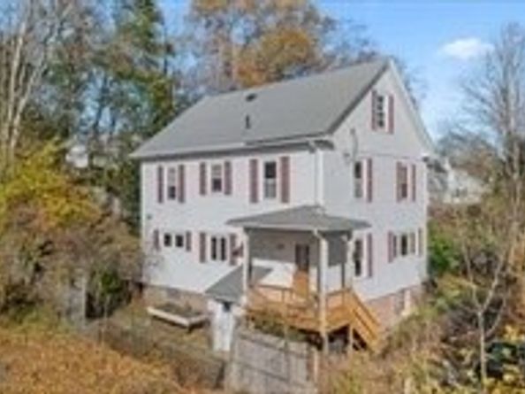 21 Edwards St, Southbridge MA 01550