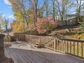 21 Edwards St, Southbridge MA 01550