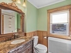 21 Edwards St, Southbridge MA 01550