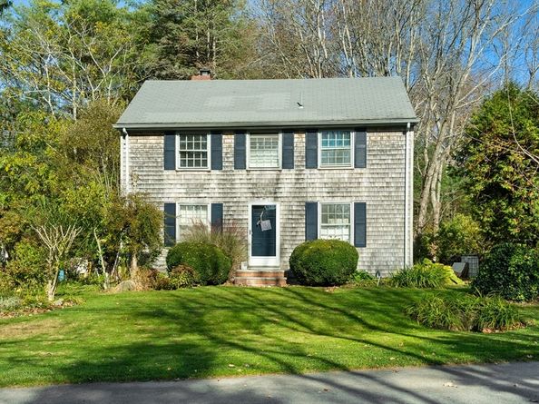 7 Captain's Lane, Mattapoisett MA 02739