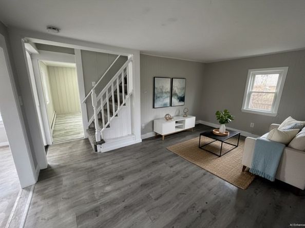 448 Pleasant St, Gardner MA 01440