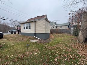 448 Pleasant St, Gardner MA 01440