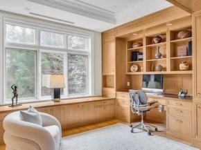 120 Seaver St C102, Brookline MA 02445