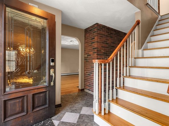 129 Albee Drive, Braintree MA 02184