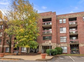 14 Heron Street 14207, Boston MA 02132