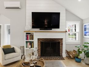 61 Spofford St, Newburyport MA 01950