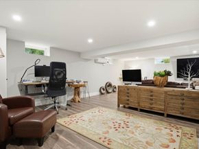 61 Spofford St, Newburyport MA 01950