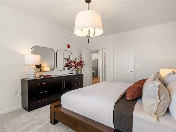 6 Stratton Drive 303, Woburn MA 01801