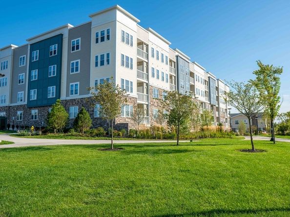 6 Stratton Drive 303, Woburn MA 01801