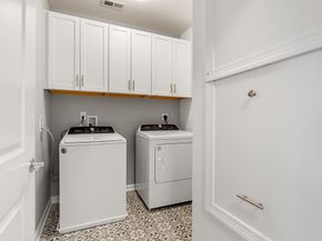 6 Stratton Drive 303, Woburn MA 01801