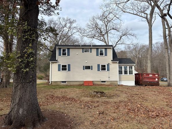 37 Berlin St, Rockland MA 02370