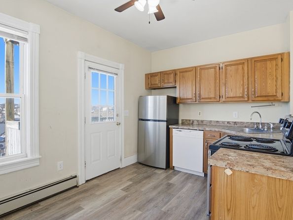 176 Lincoln Street B4, Worcester MA 01605